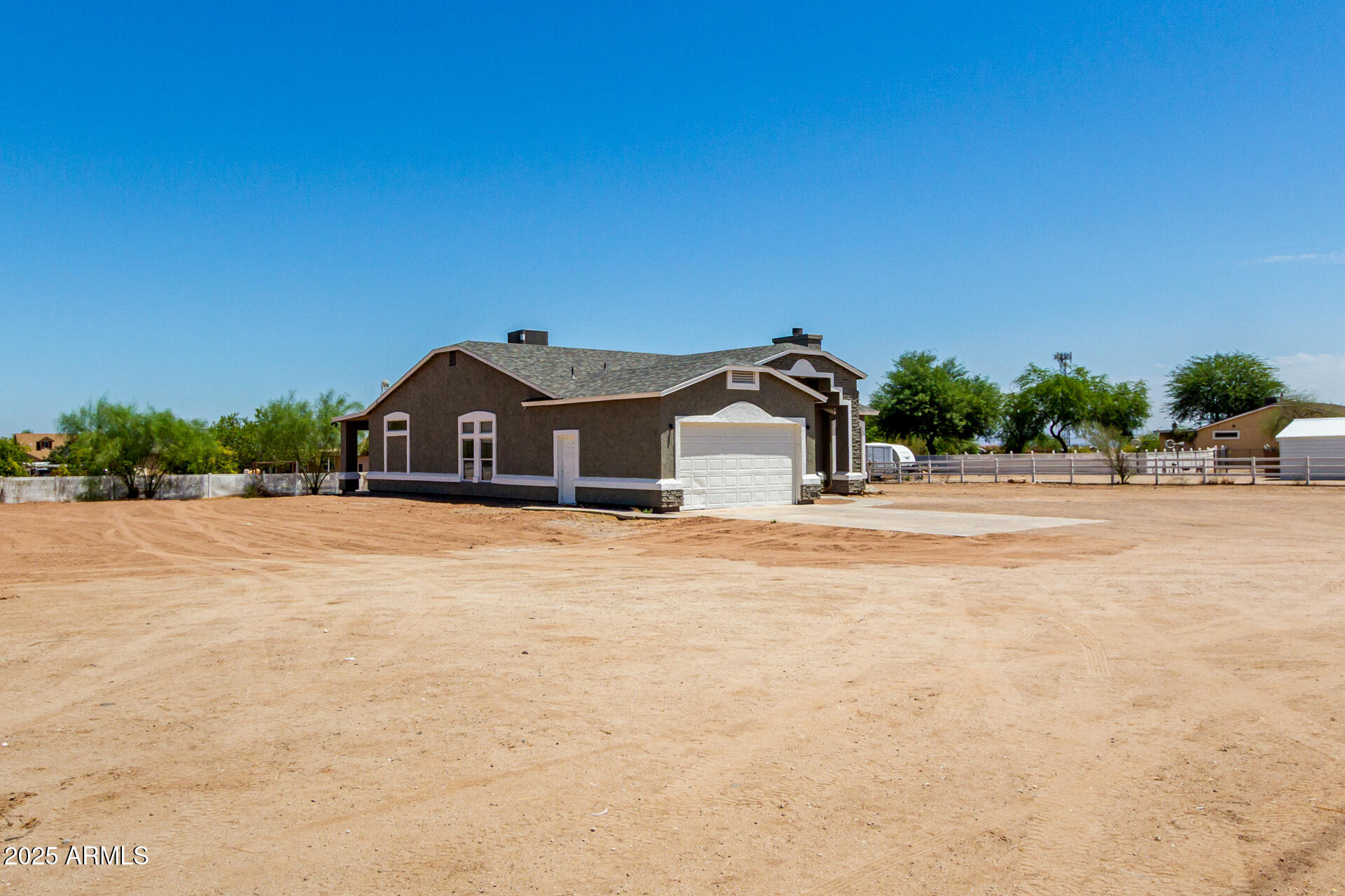 19218 E HUNT Highway