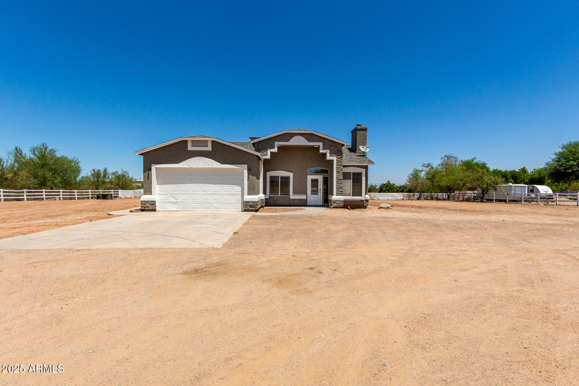19218 E HUNT Highway