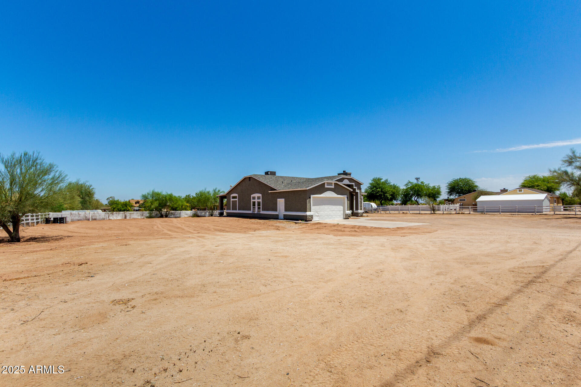 19218 E HUNT Highway