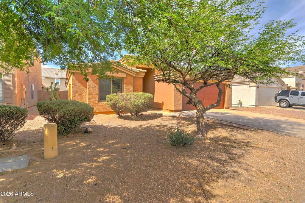 Photo of 43573 W Blazen Trail, Maricopa, AZ 85138 (MLS # 7020026)