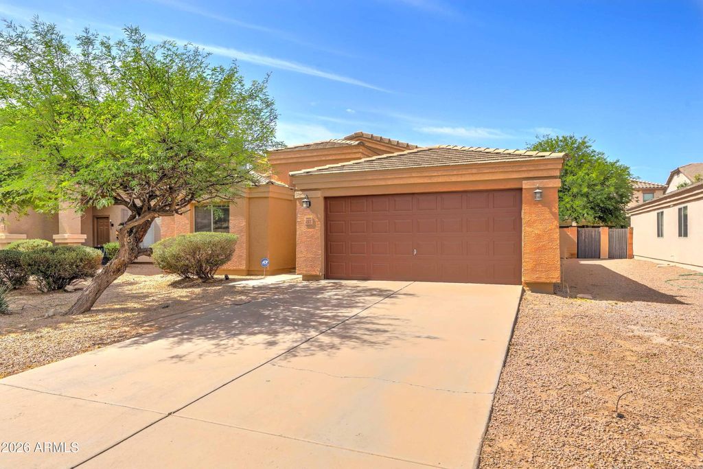 Photo of 43573 W Blazen Trail, Maricopa, AZ 85138 (MLS # 7020026)