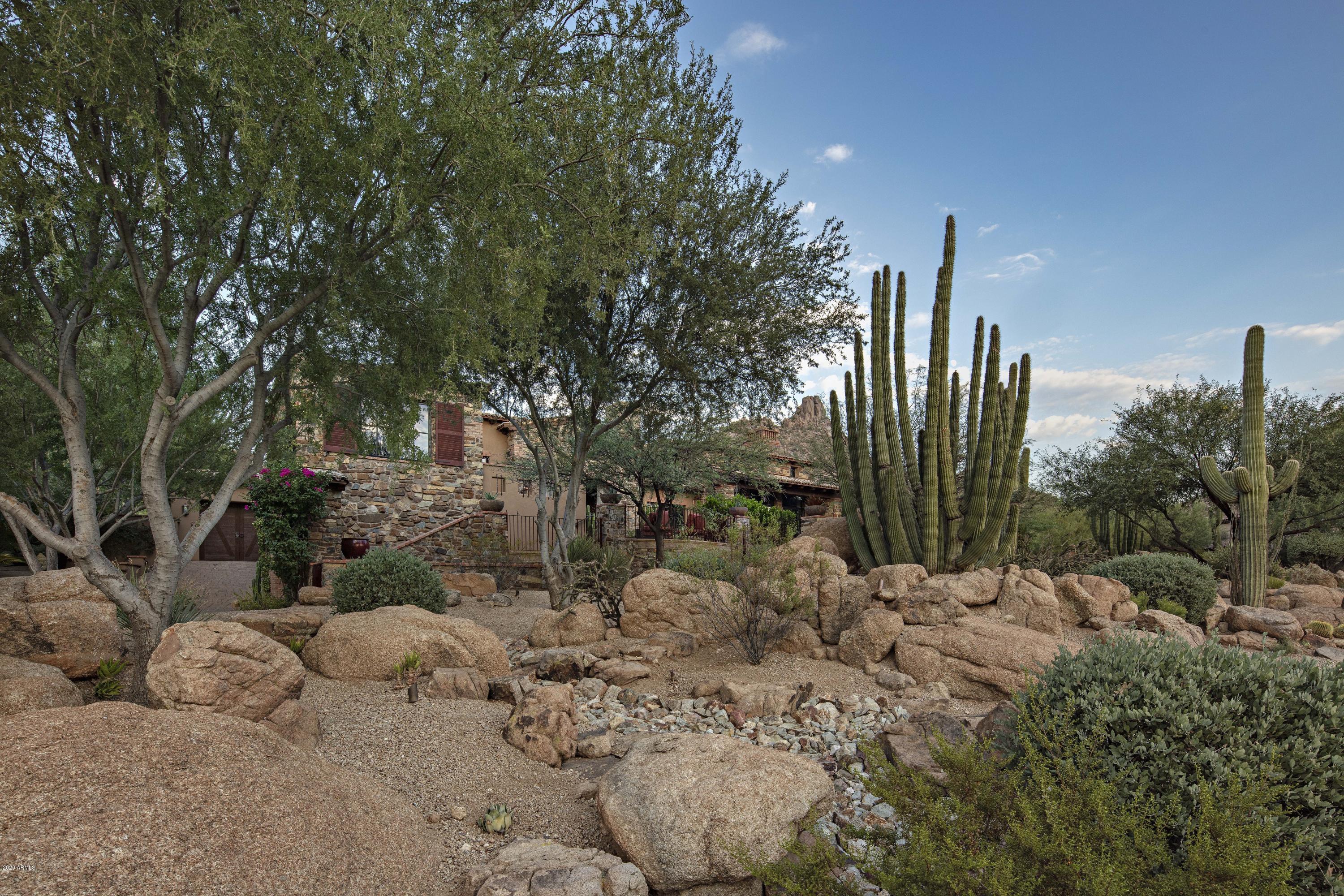 ESTANCIA - Residential