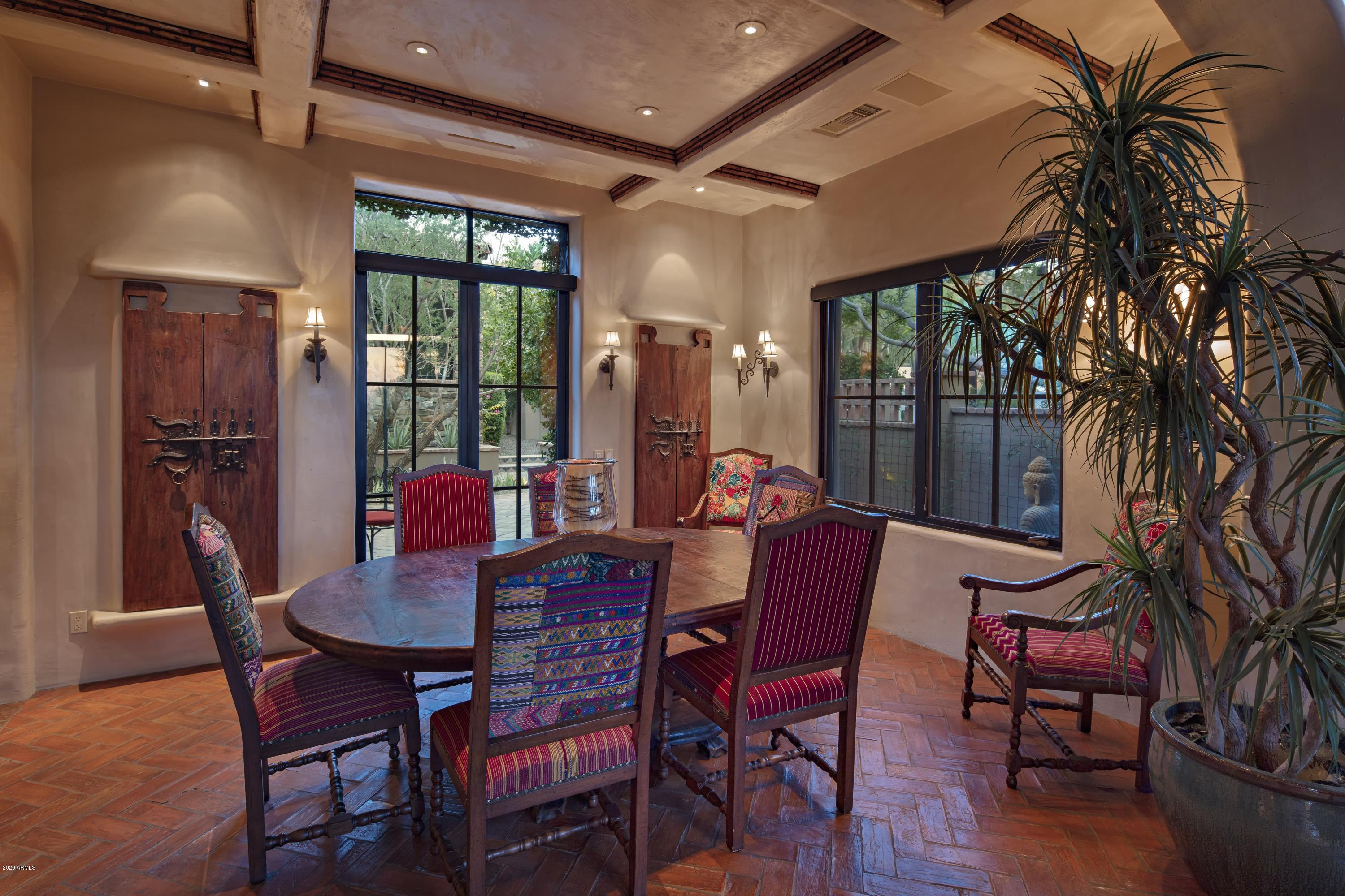 ESTANCIA - Residential