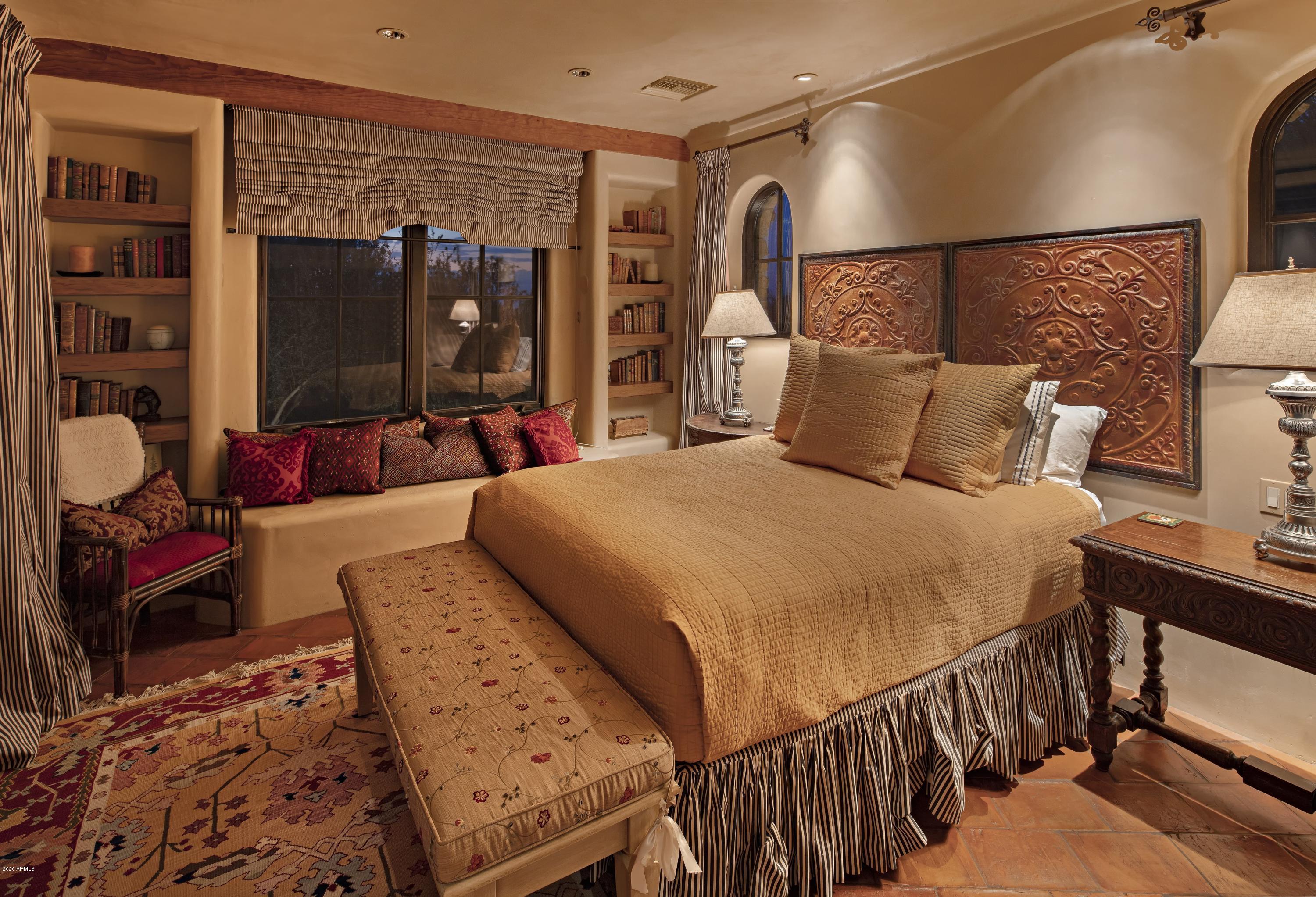 ESTANCIA - Residential