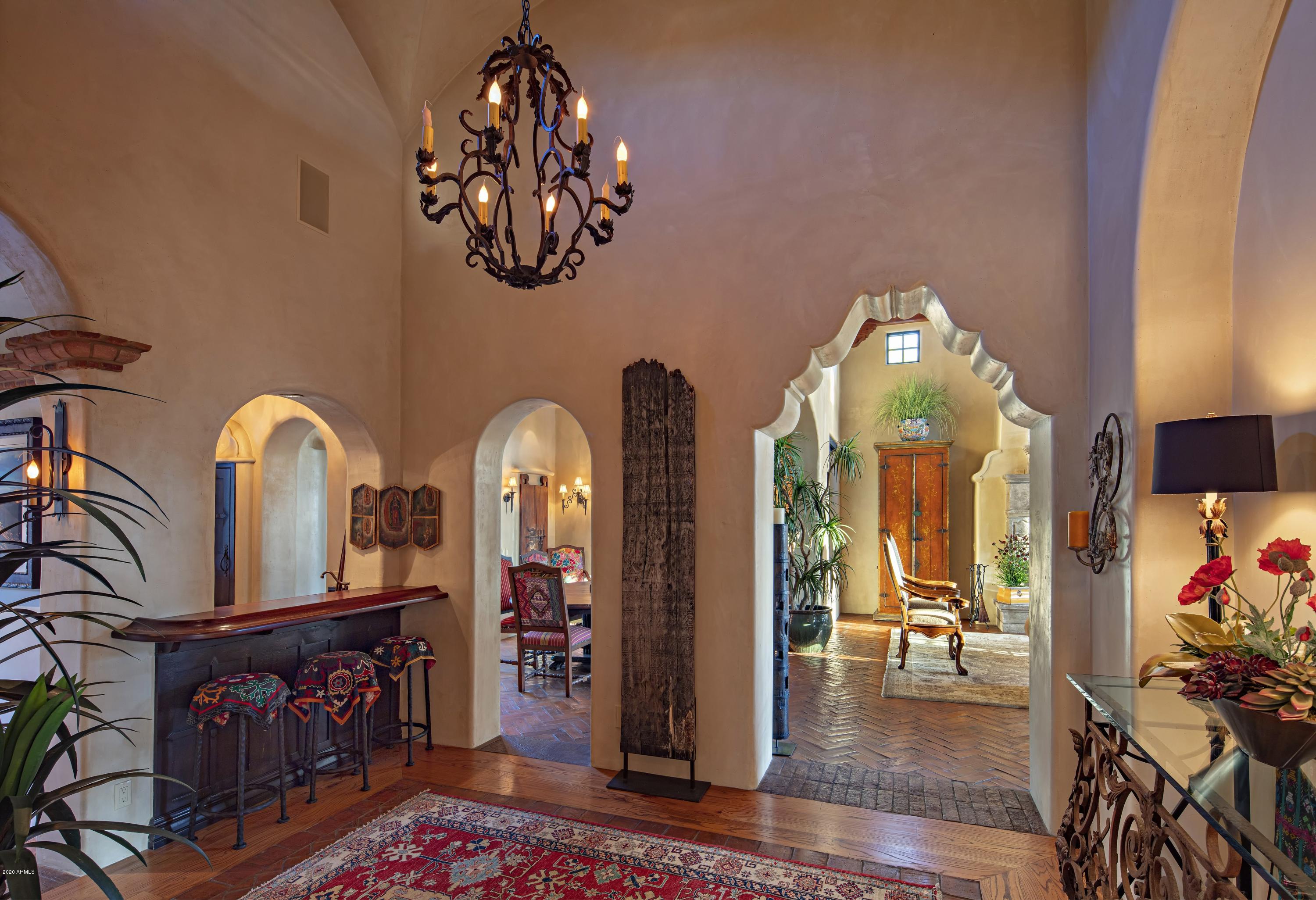 ESTANCIA - Residential