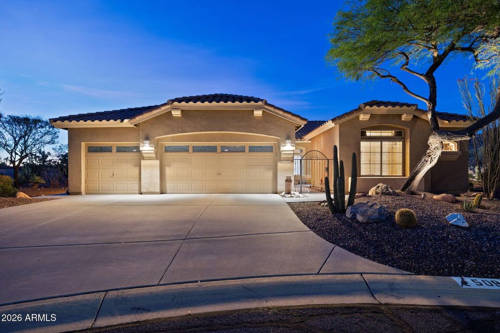 Photo of 5098 S Red Yucca Lane, Gold Canyon, AZ 85118 (MLS # 6998584)