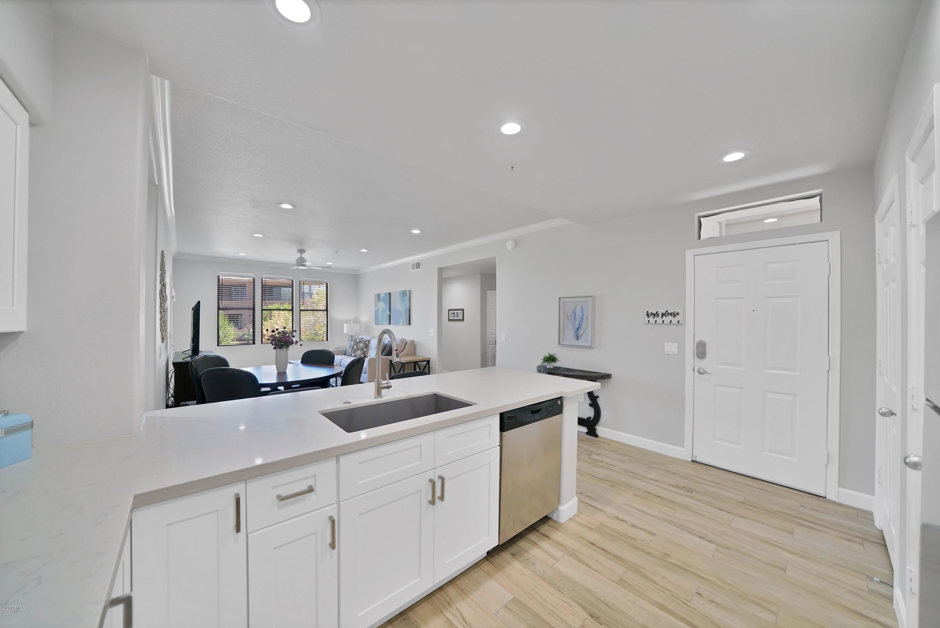 20100 N 78TH Place 1022