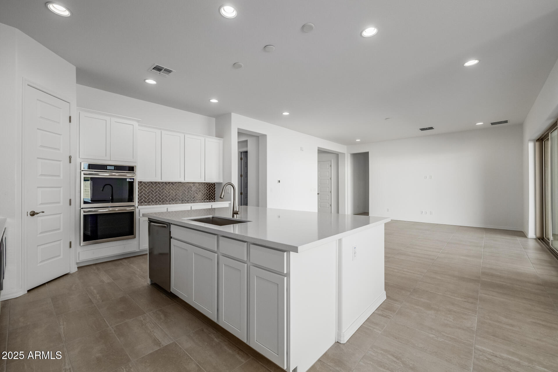 20242 W MULBERRY Drive