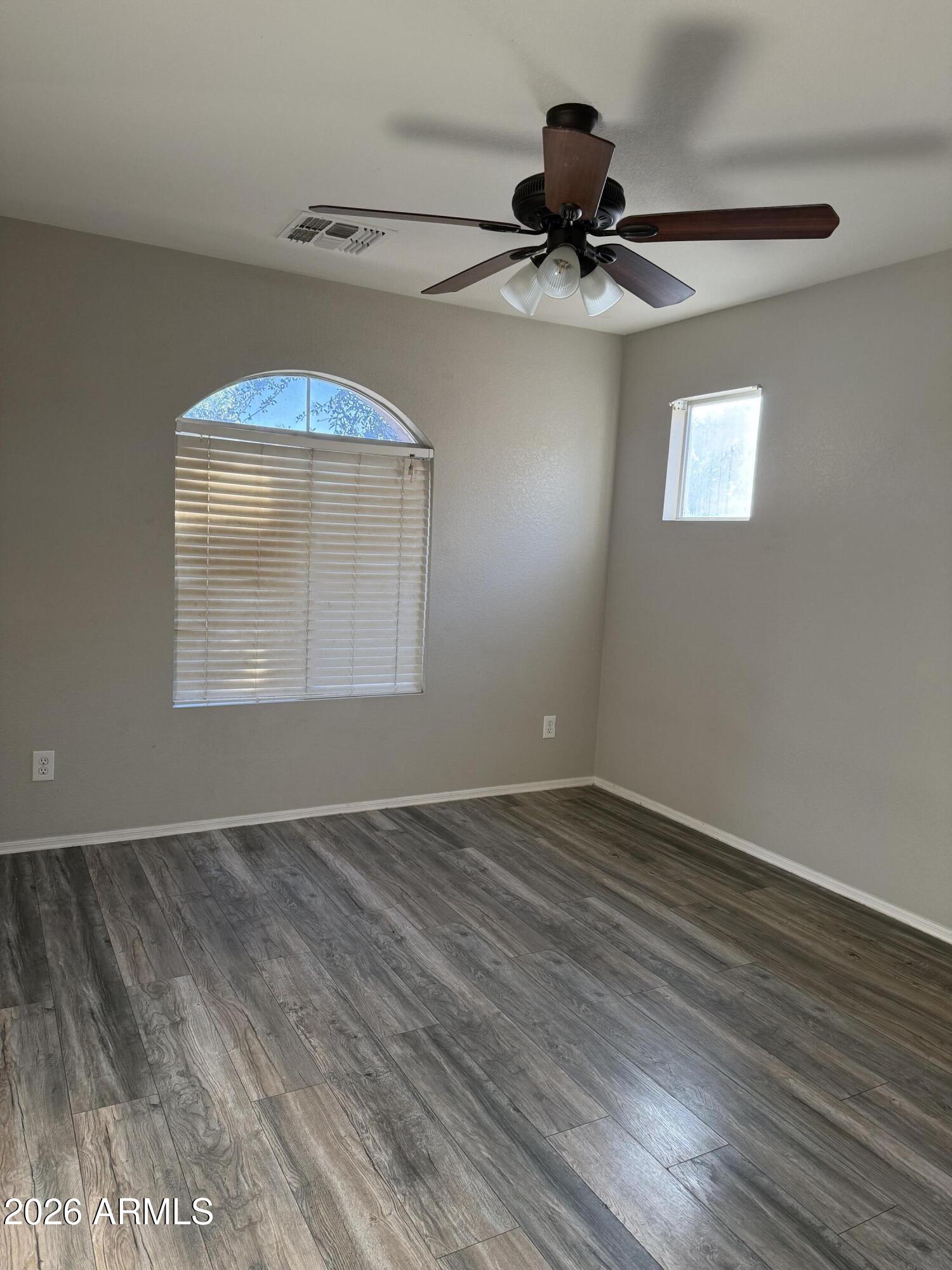 1410 E MOBILE Lane