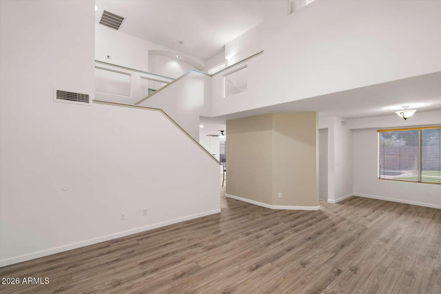 13123 W CAMBRIDGE Avenue