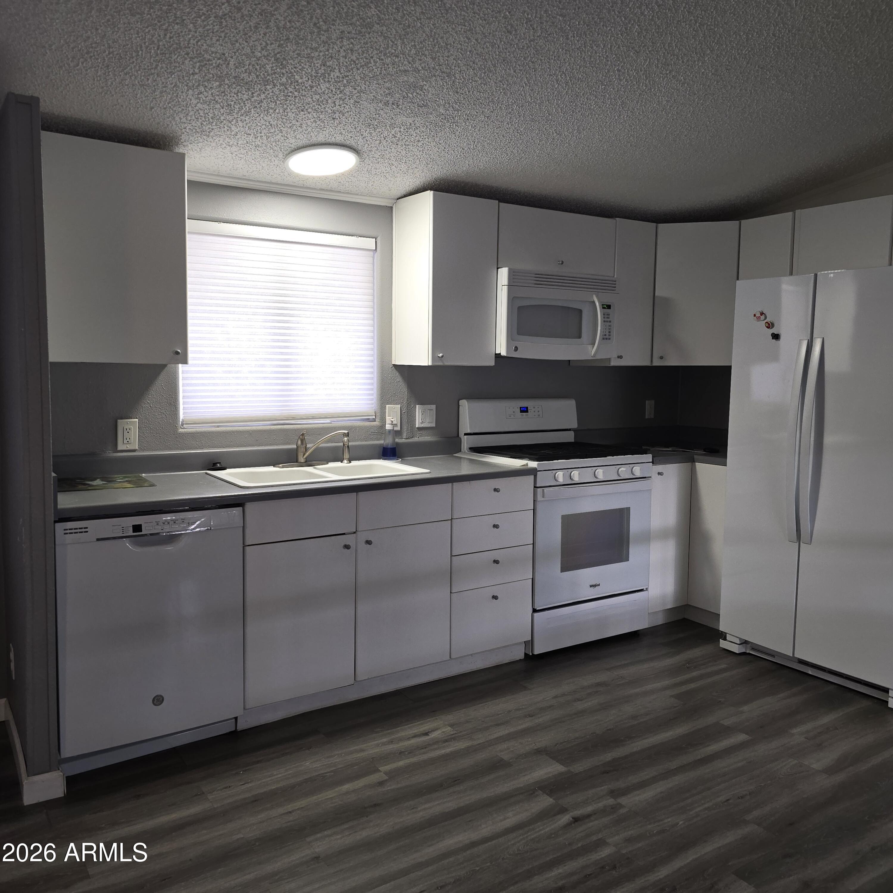 Jadestone On Olive - Residential