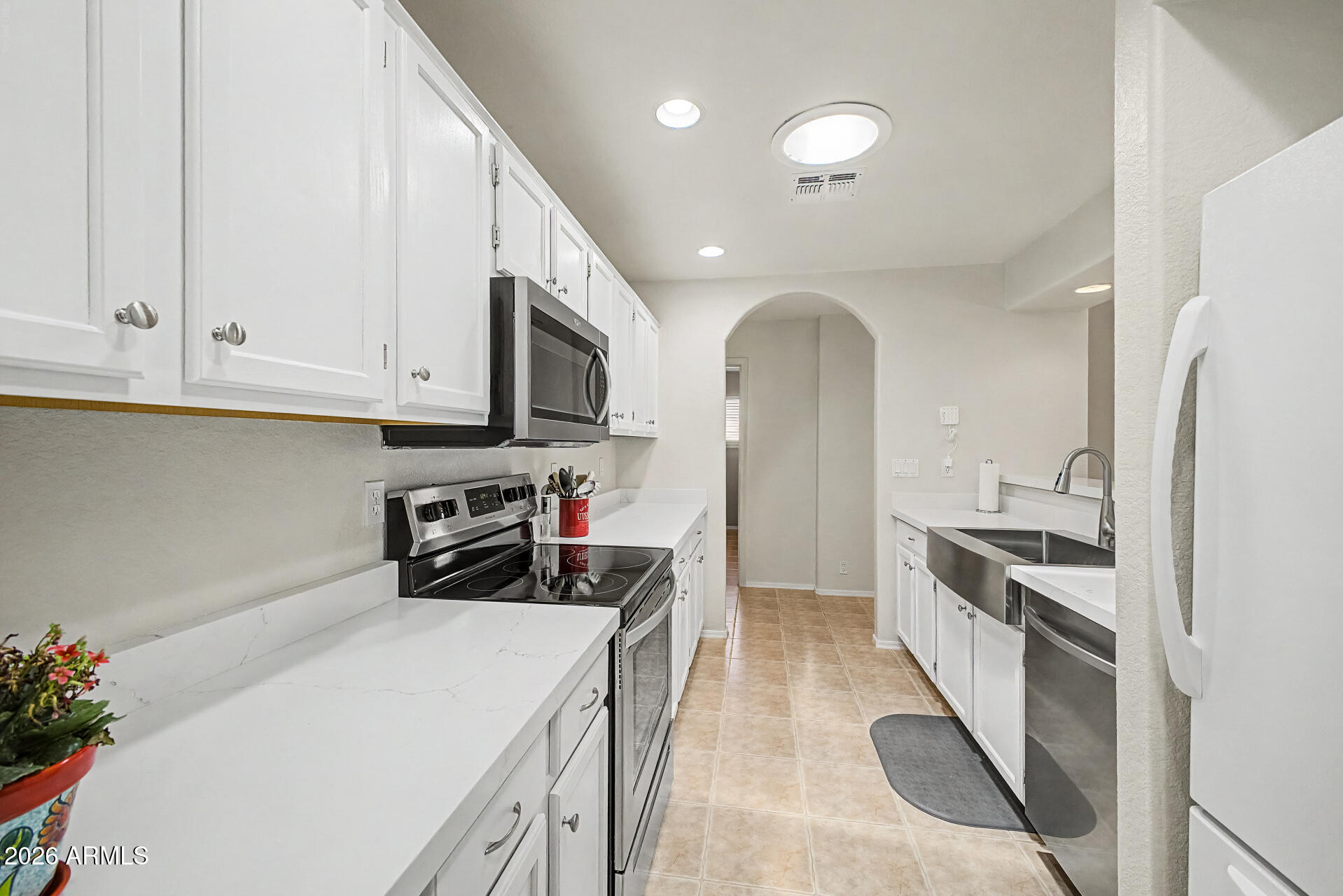 MIRAGE CONDOMINIUMS 108 REPLAT - Residential