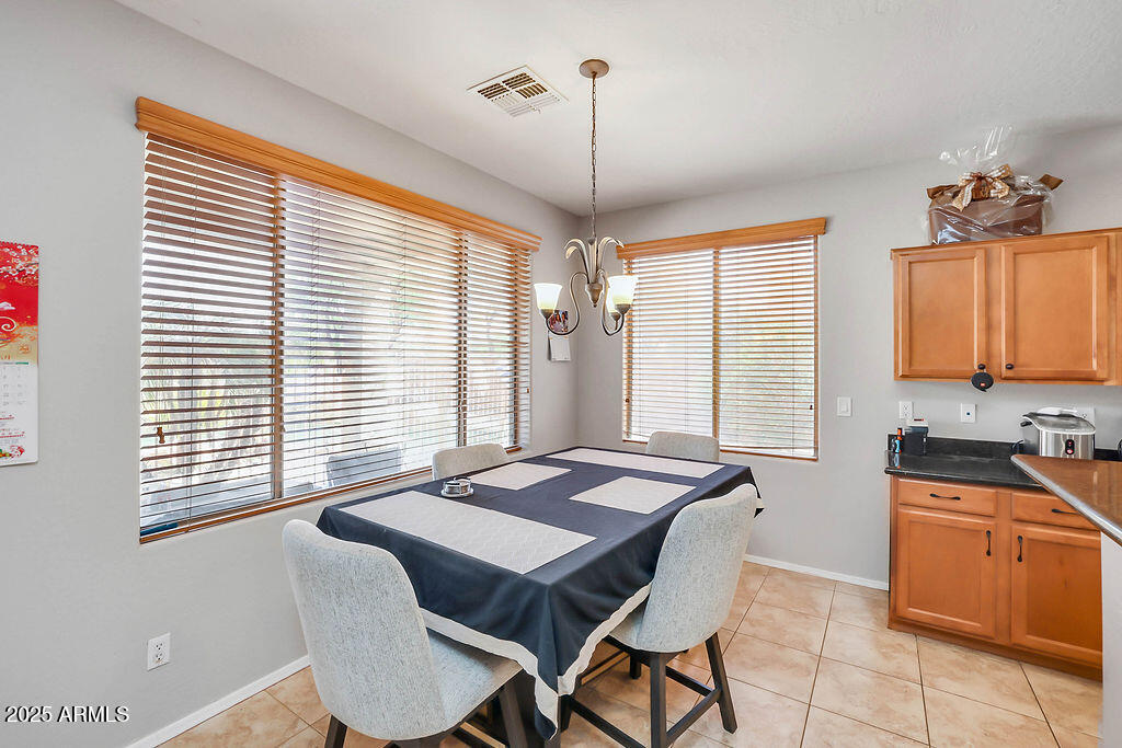 22087 N LAKESIDE Drive