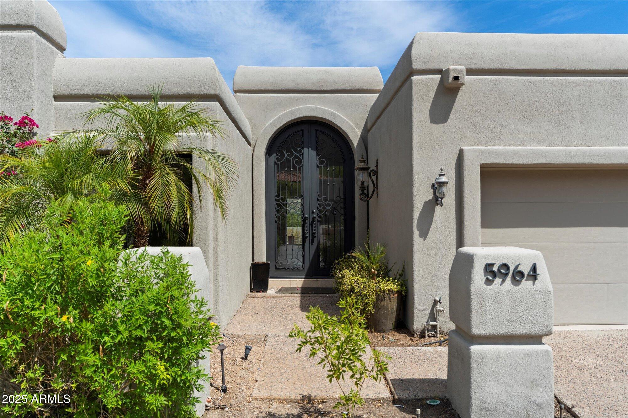 5964 N ECHO CANYON Drive