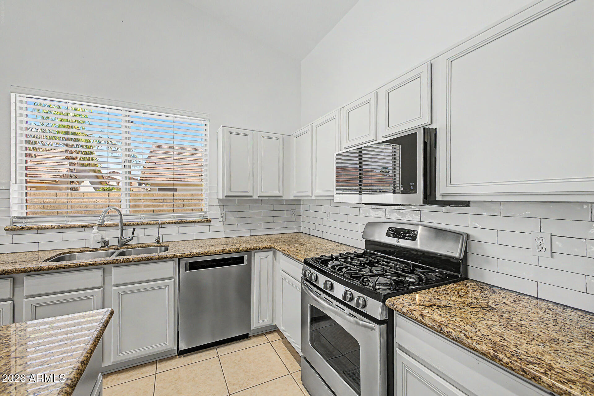 SETTLER'S POINT SOUTH PHASE 2 - Residential