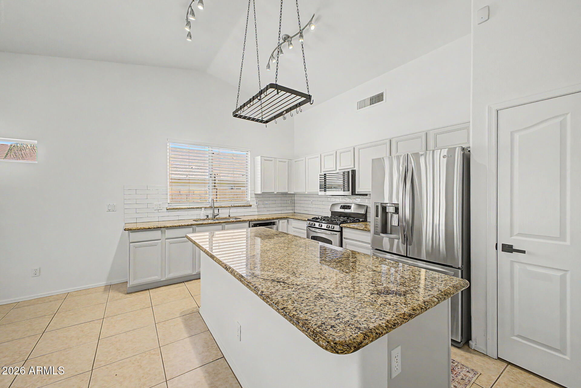 SETTLER'S POINT SOUTH PHASE 2 - Residential