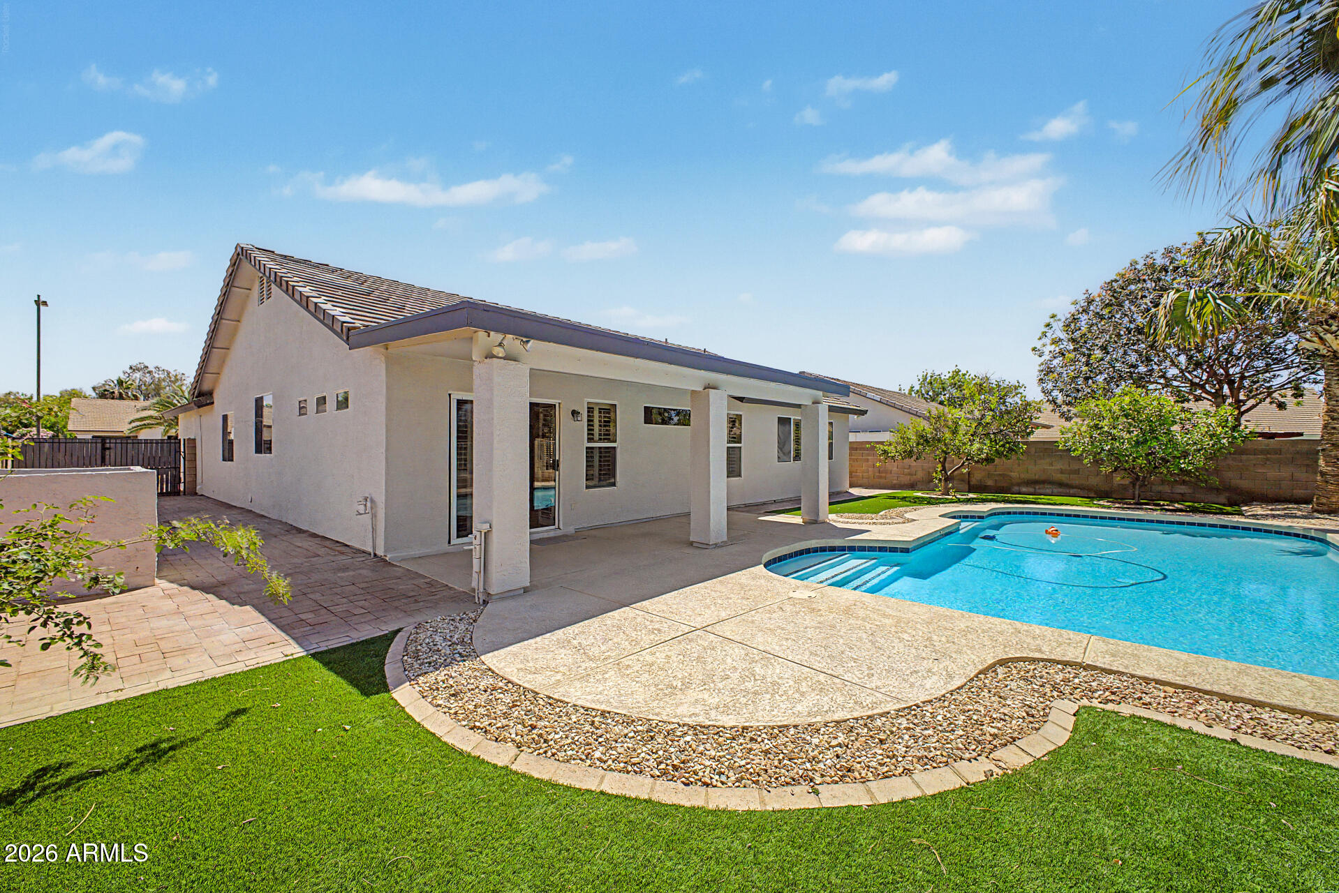 SETTLER'S POINT SOUTH PHASE 2 - Residential