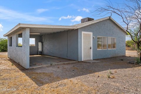 A home in Tonopah