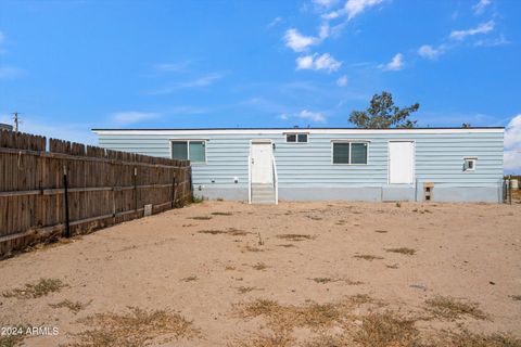 A home in Tonopah