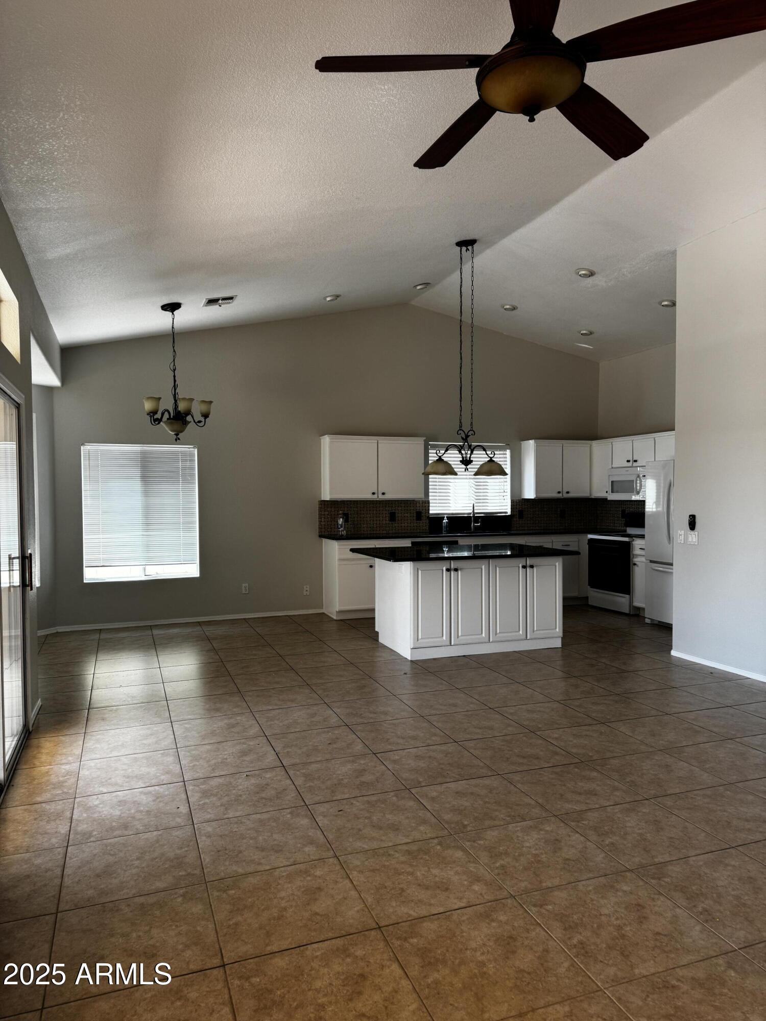 15121 W Fairmount Avenue