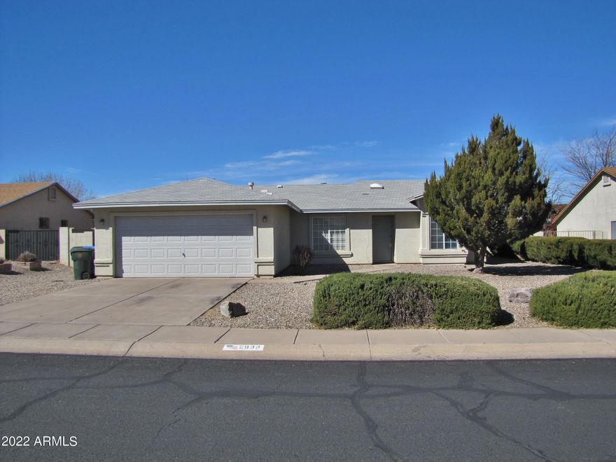 This  3BR/2BA/,2CG, 1256 sq.ft home is centrally located in Sierra Vista, AZ minutes from Ft. Huachuca, schools & shopping.  The property has a great room with a gas-log fireplace, open floor plan, central A/C and large backyard.