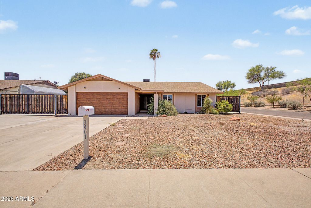 Photo of 3401 E Dahlia Drive, Phoenix, AZ 85032 (MLS # 7032294)
