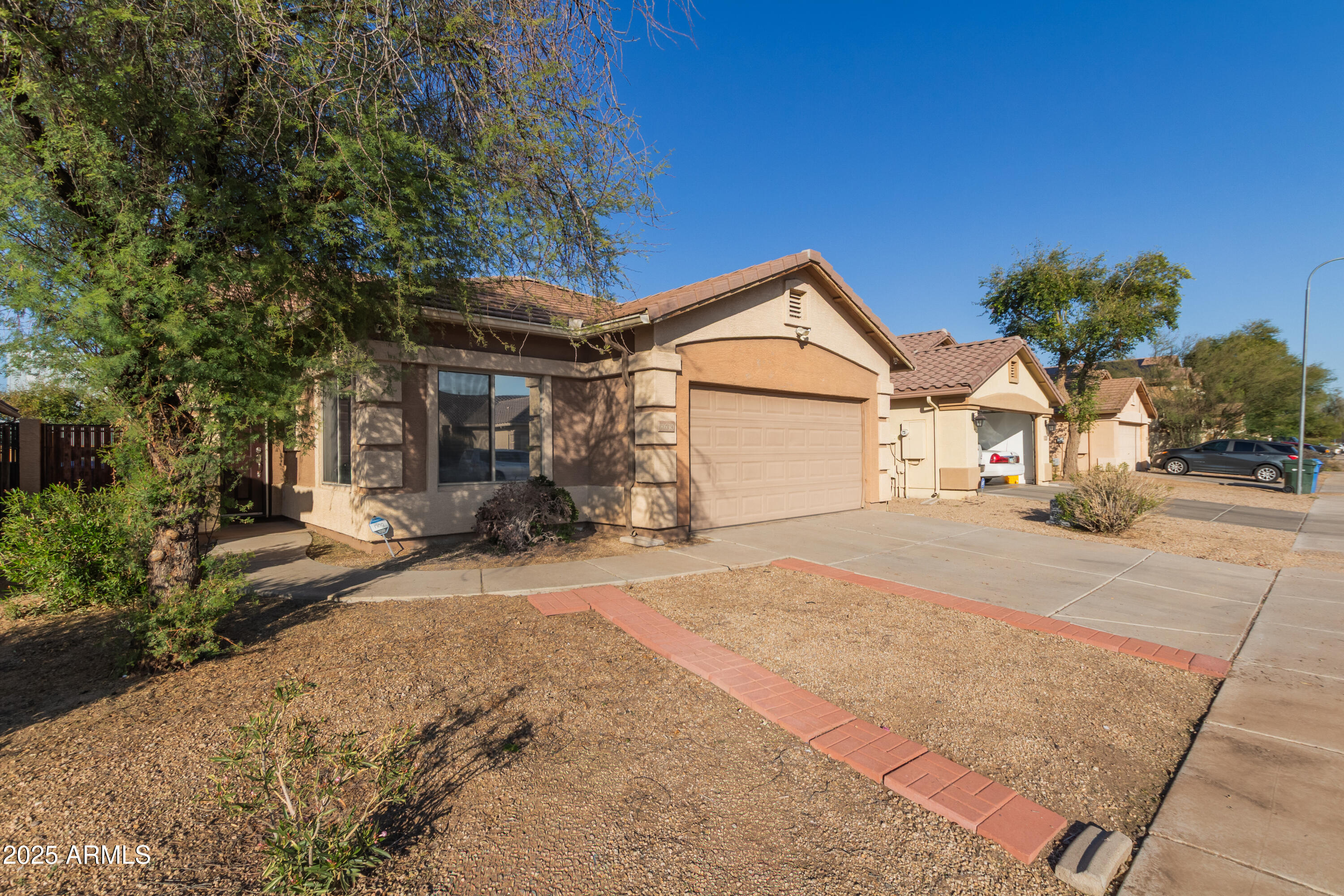 8630 W PAPAGO Street