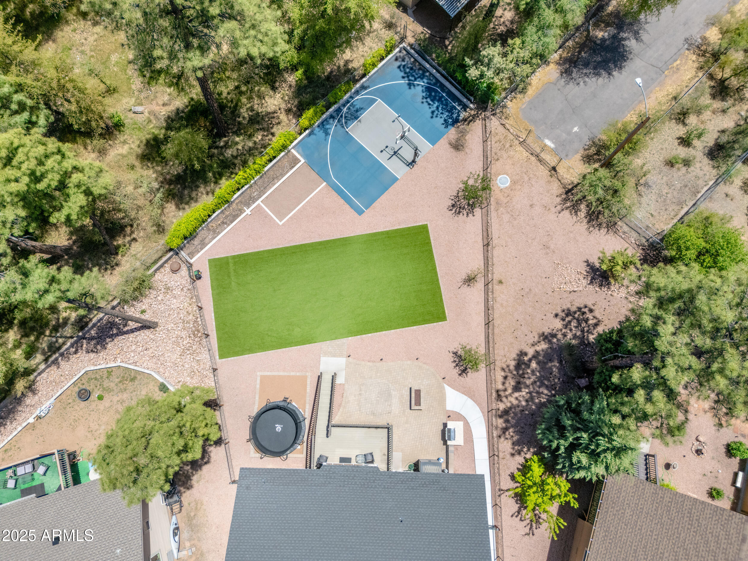 125 W COTTAGE CREEK Court