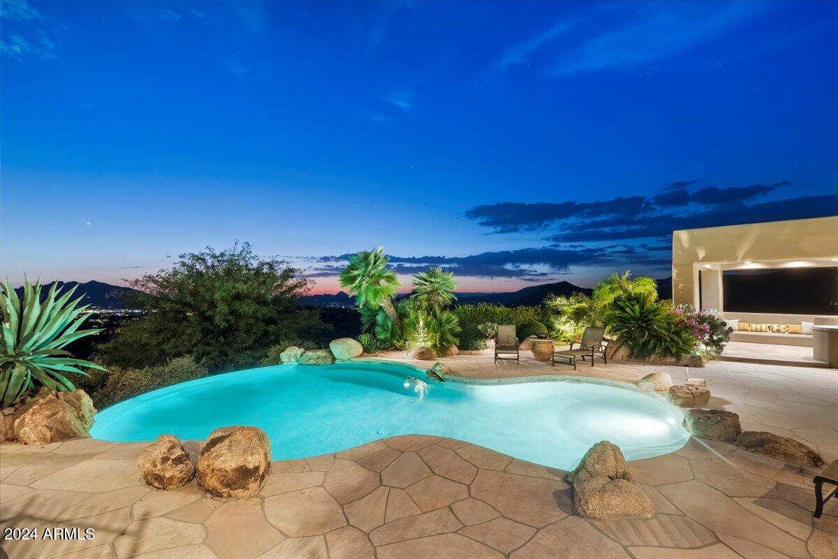 Carefree Ranch - Residential