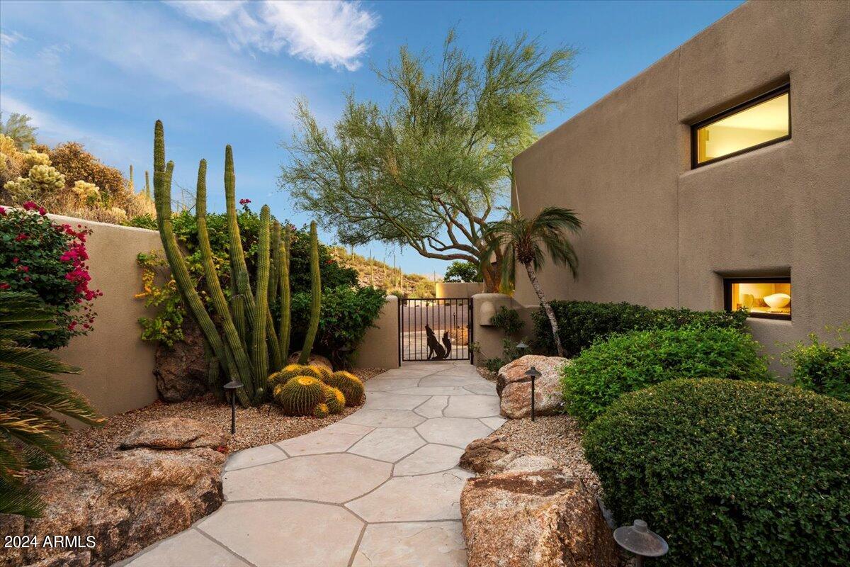 Carefree Ranch - Residential