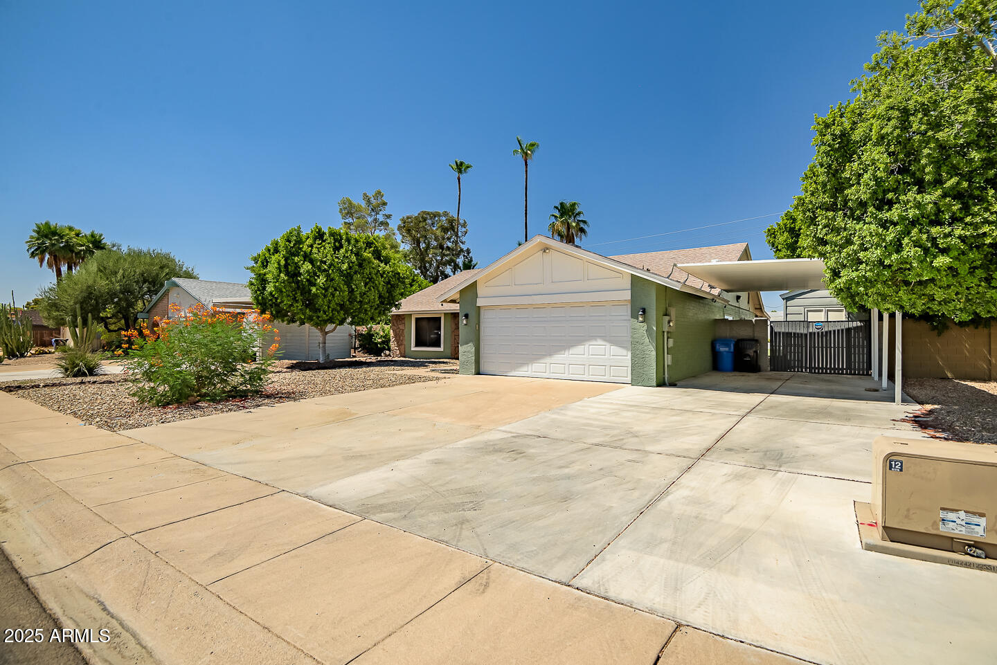 3144 W JUNIPER Avenue