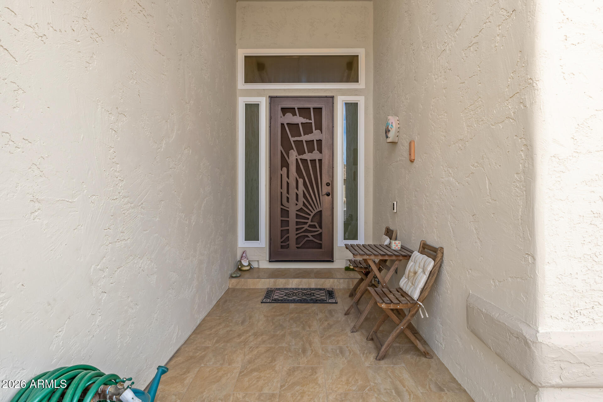 2409 E HIDDENVIEW Drive