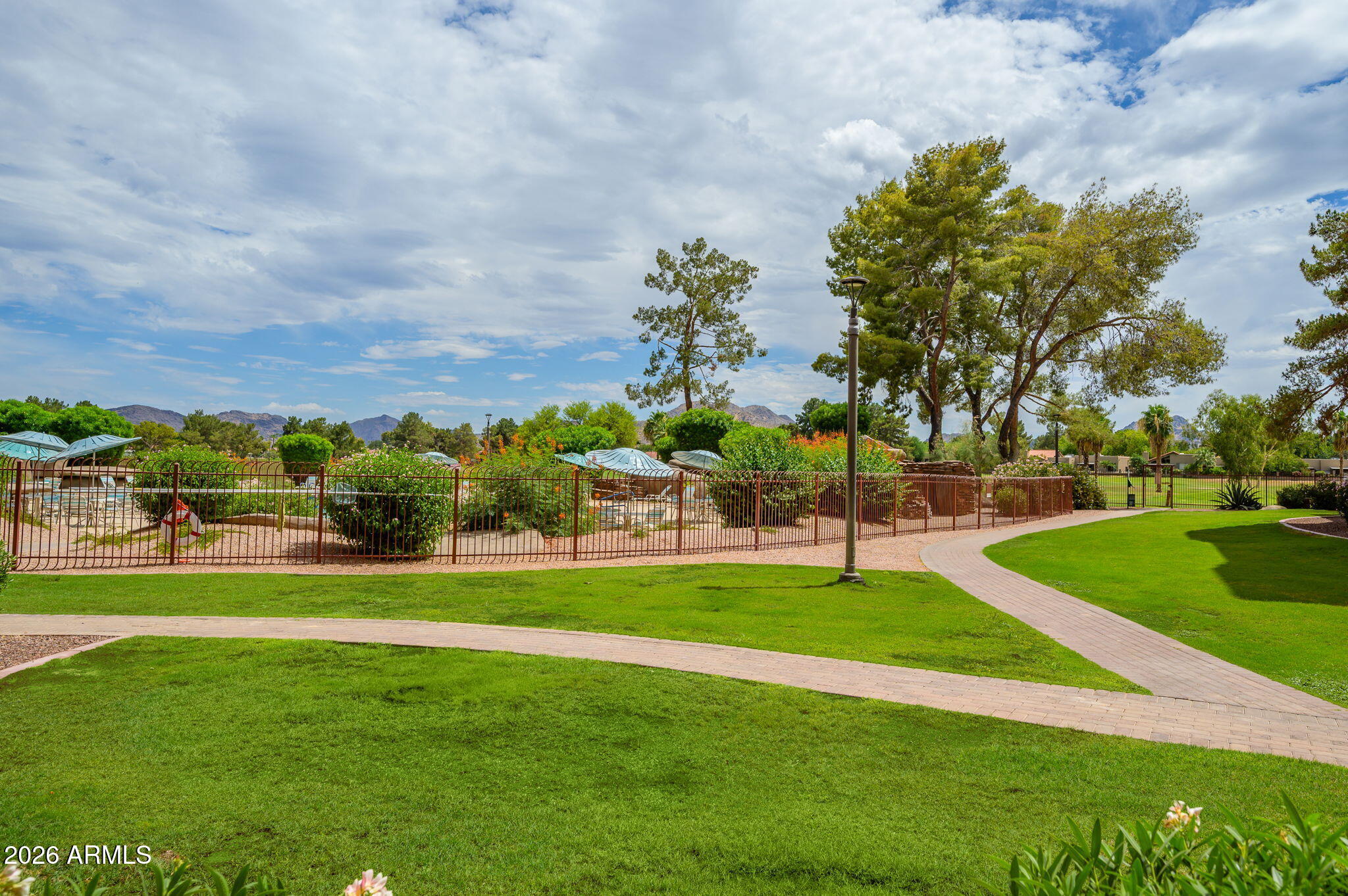 12212 N PARADISE VILLAGE Parkway S 137
