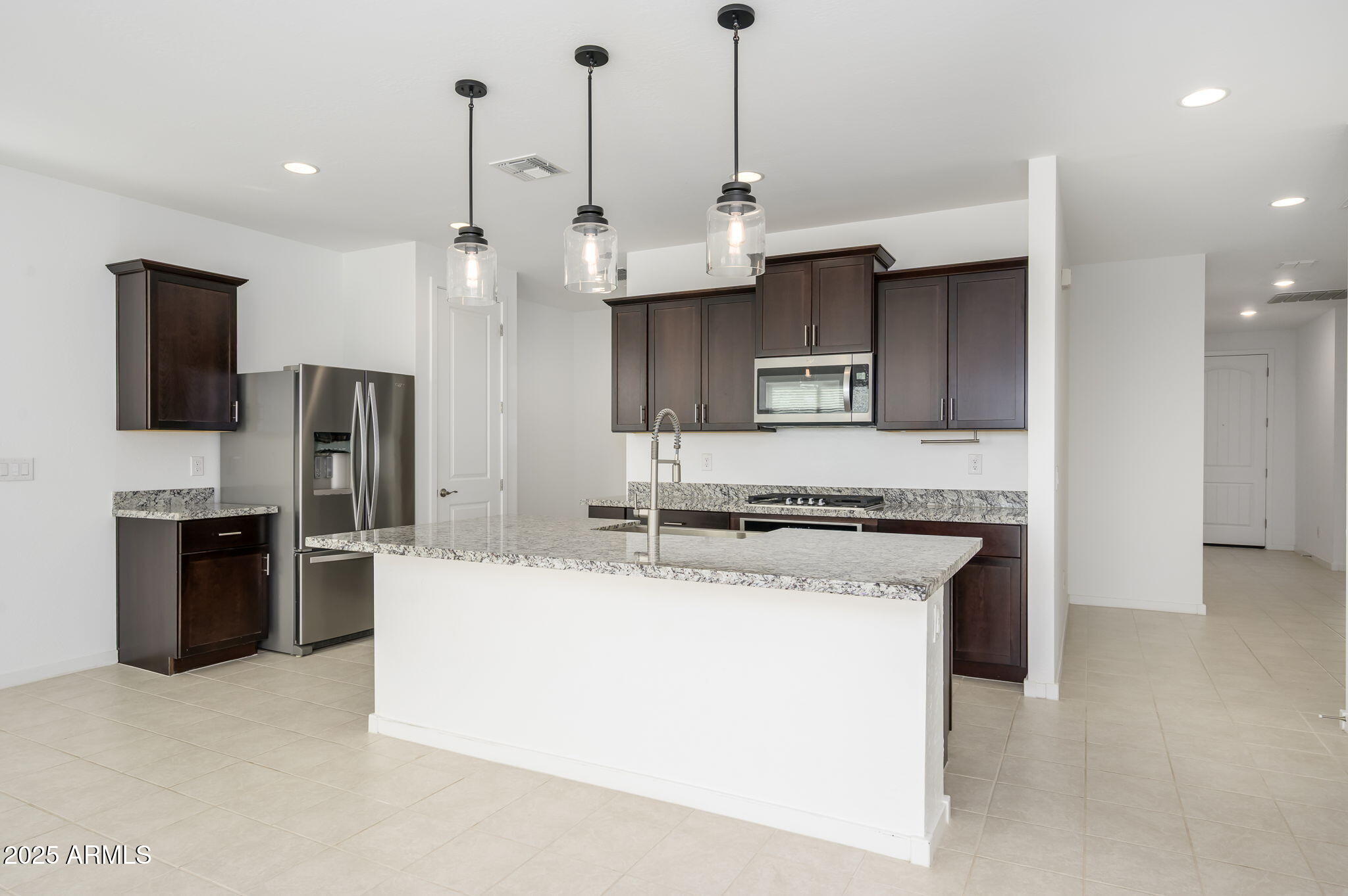 17837 W PINNACLE VISTA Drive