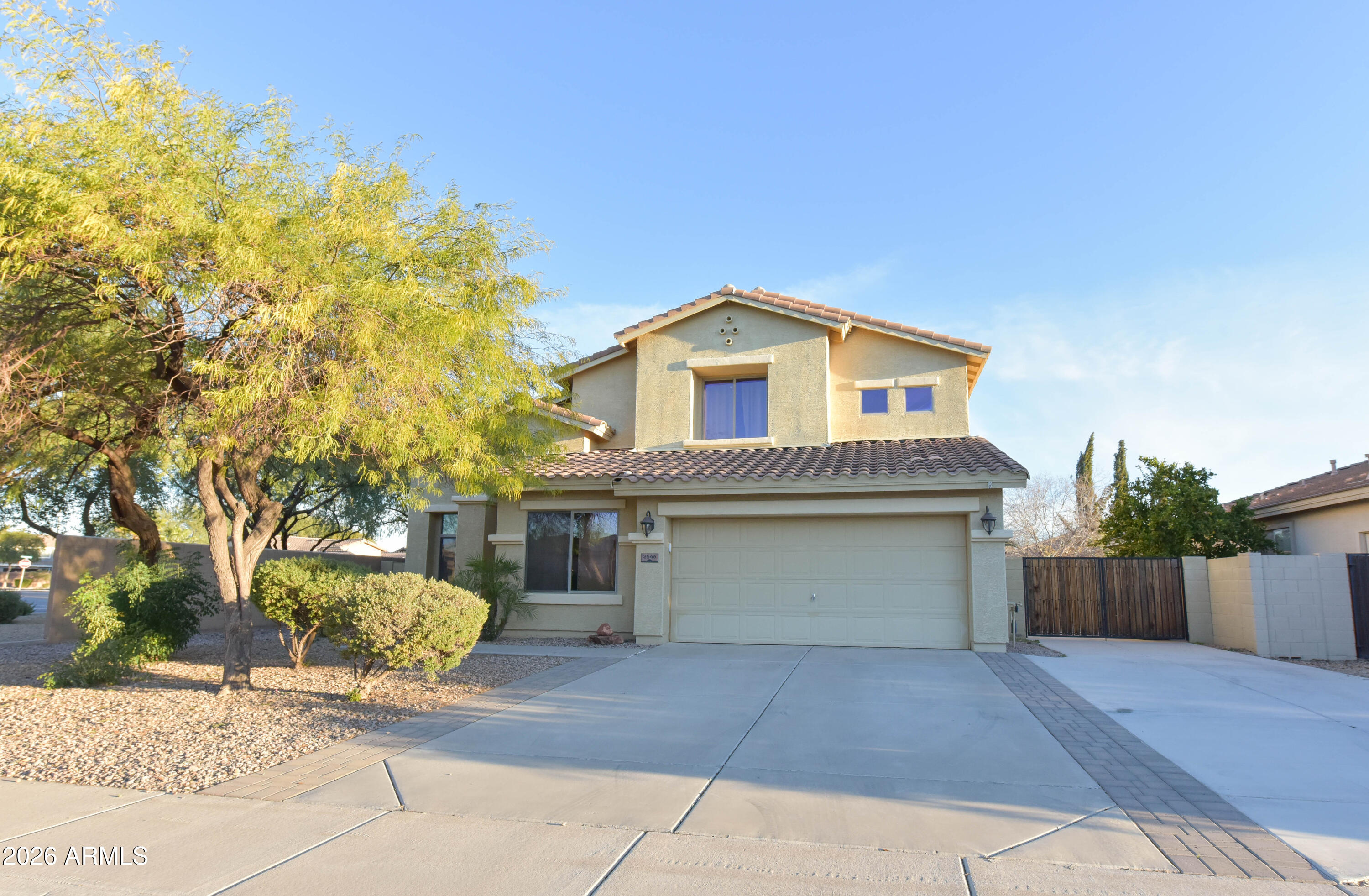 2546 E SAN RAFAEL Trail