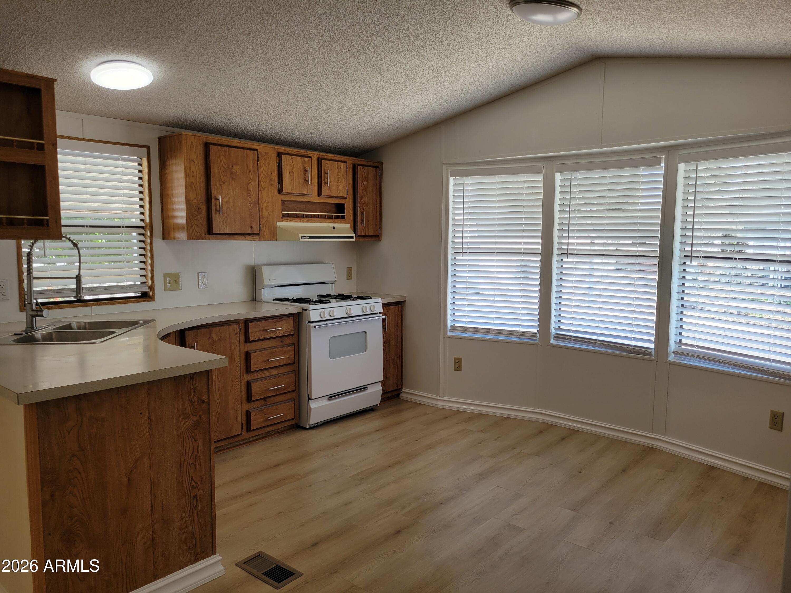 18026 N Cave Creek Road 125