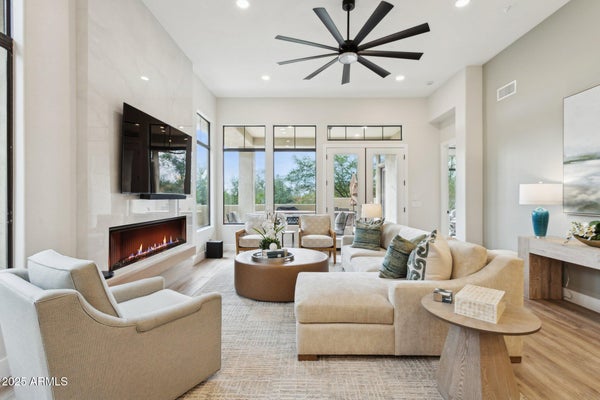 9270 E THOMPSON PEAK PKWY UNIT 364, SCOTTSDALE, AZ 85255 - Image ff2d7b66c7b3a52bedf339a63a52b952/736210351