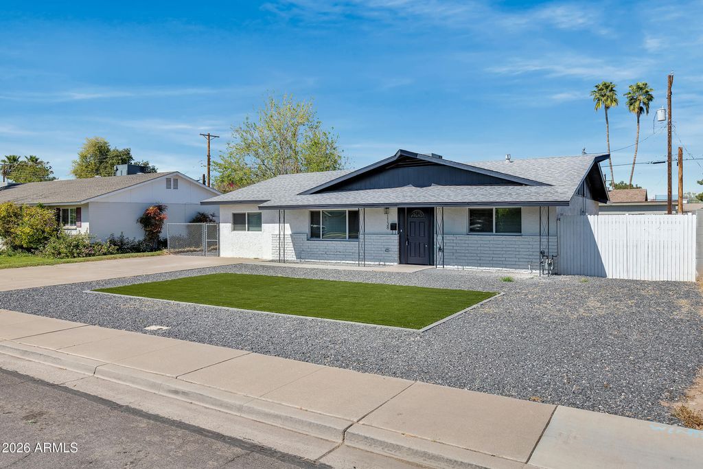 Photo of 1138 E 9th Drive, Mesa, AZ 85204 (MLS # 7000638)
