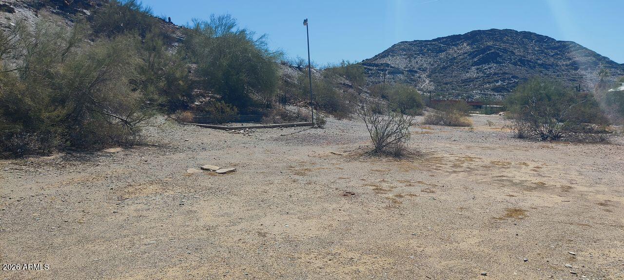 11615 N 16TH Place N 16 & 21