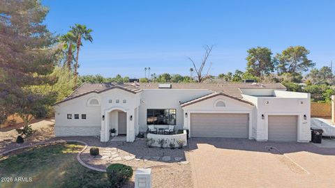 Photo of 5621 E Voltaire Avenue, Scottsdale, AZ 85254 (MLS # 6991630)