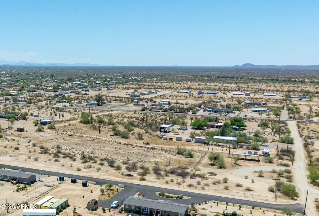 - E DAY SPRING Lane -