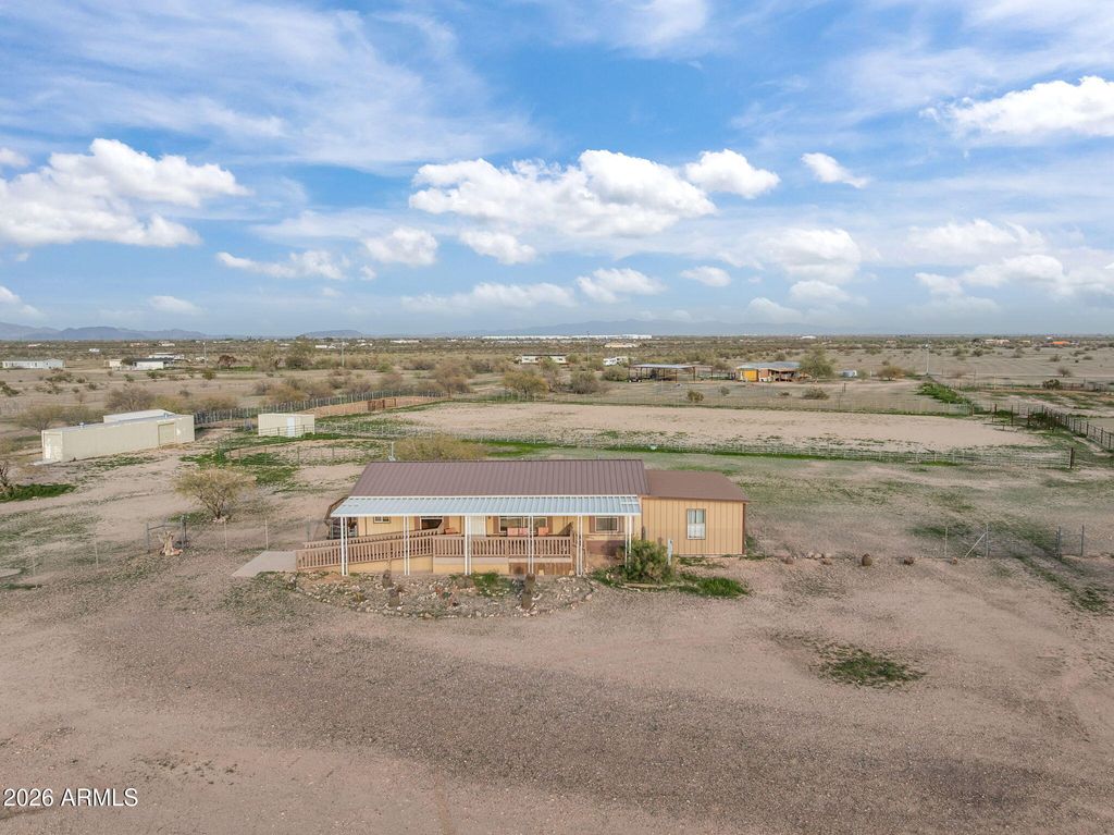 Photo of 2817 N Saddle Vista Road, Tonopah, AZ 85354 (MLS # 6973476)
