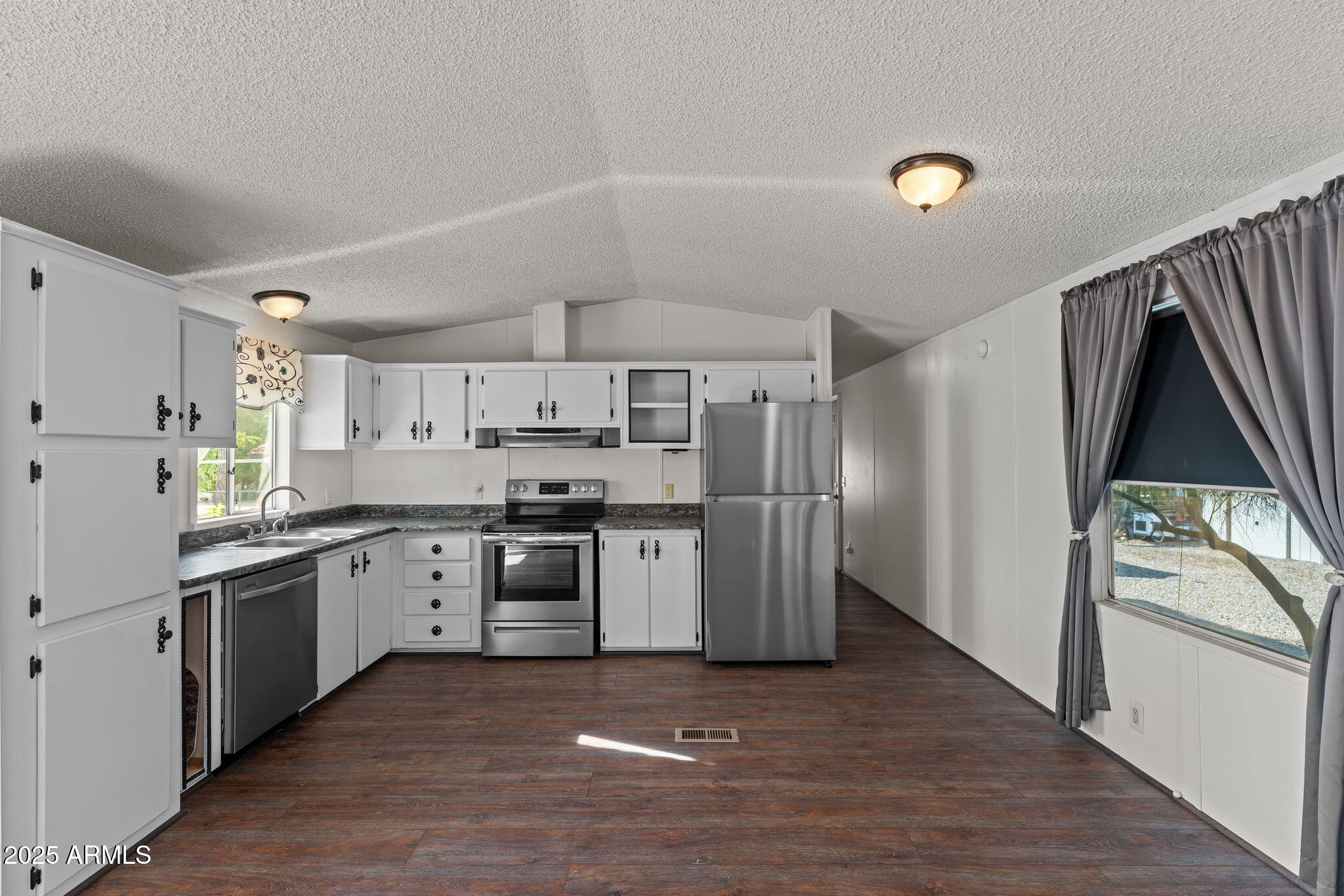 26600 W GRANDVIEW Drive