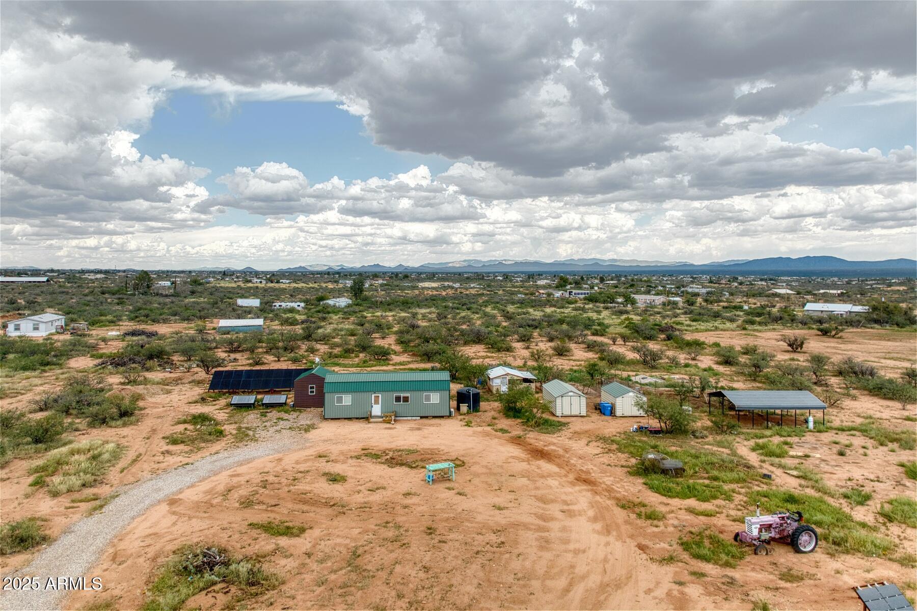 8127 E Chippewa Street