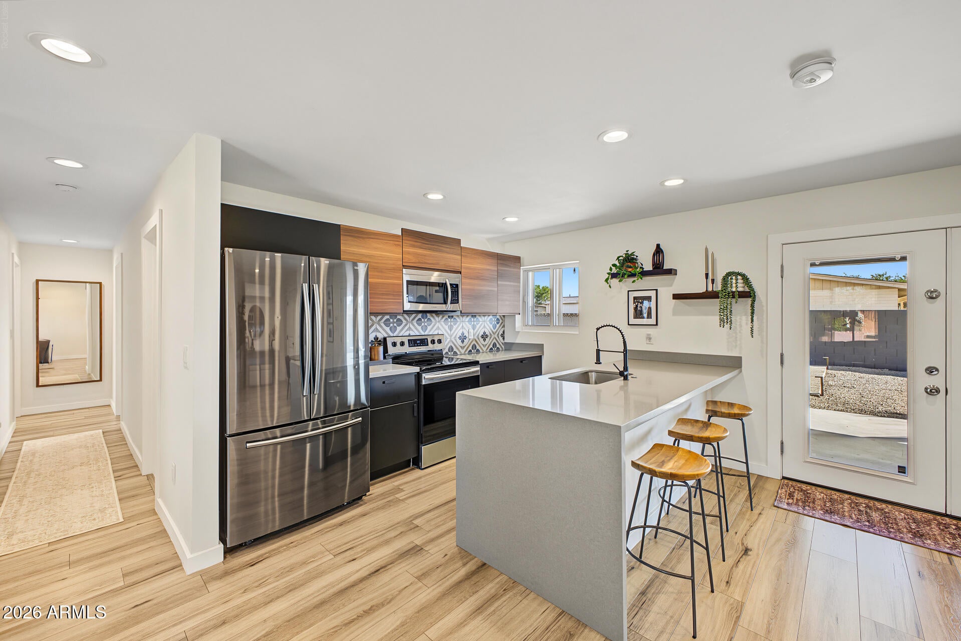 1203 E MARNY Road