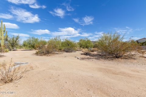 A home in Cave Creek