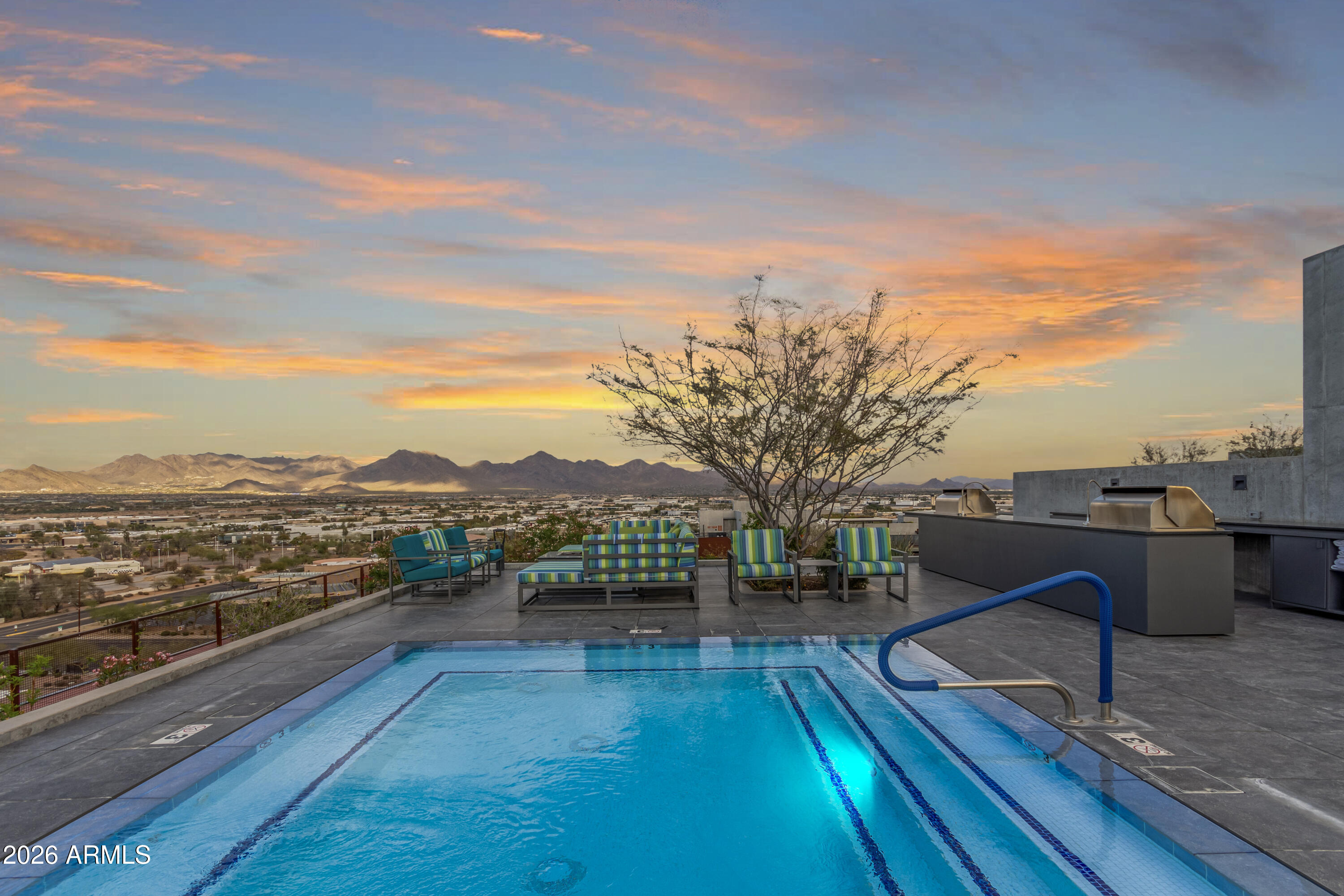 OPTIMA KIERLAND CENTER 7120 CONDOMINIUM 2ND AMD - Residential