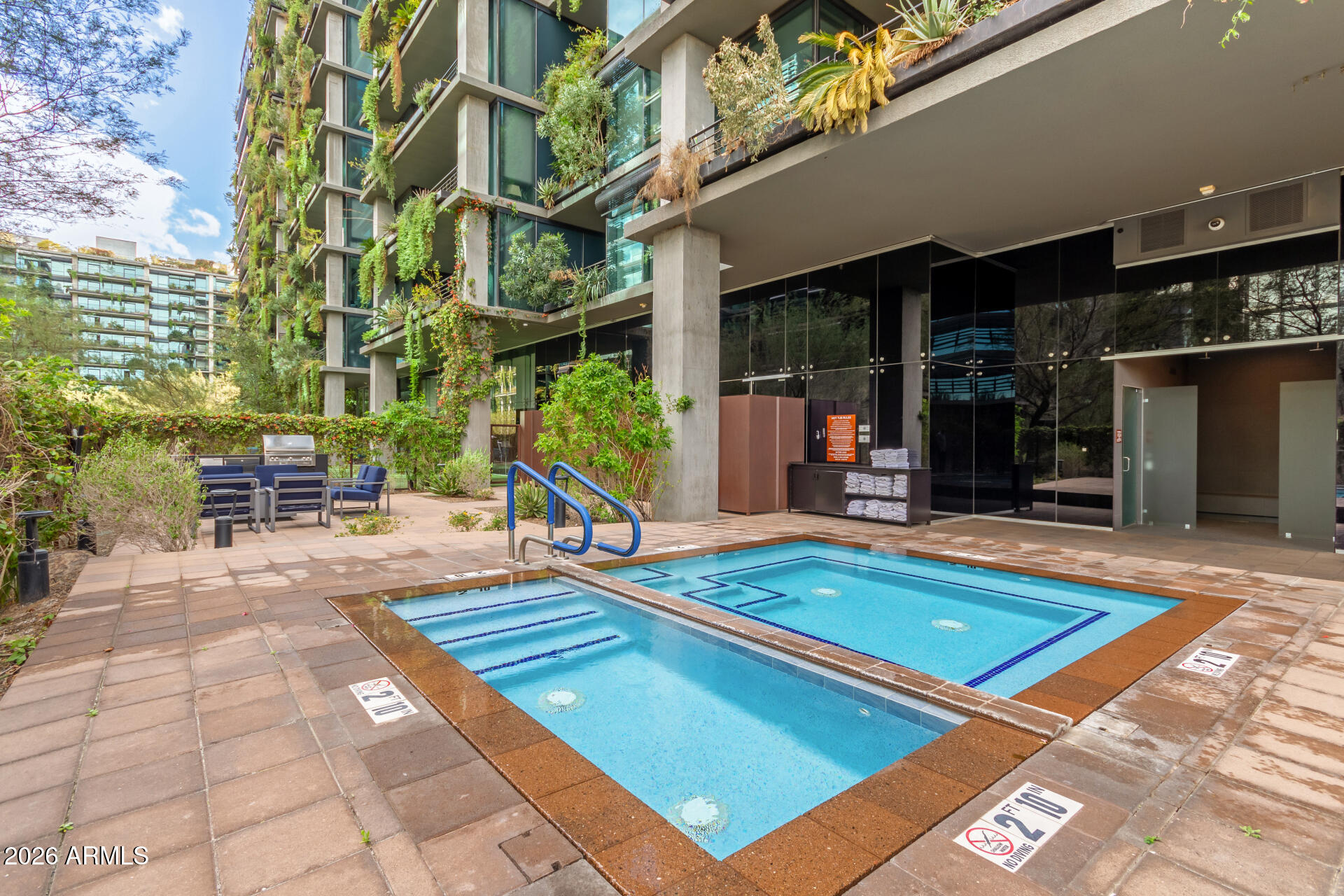 OPTIMA KIERLAND CENTER 7120 CONDOMINIUM 2ND AMD - Residential