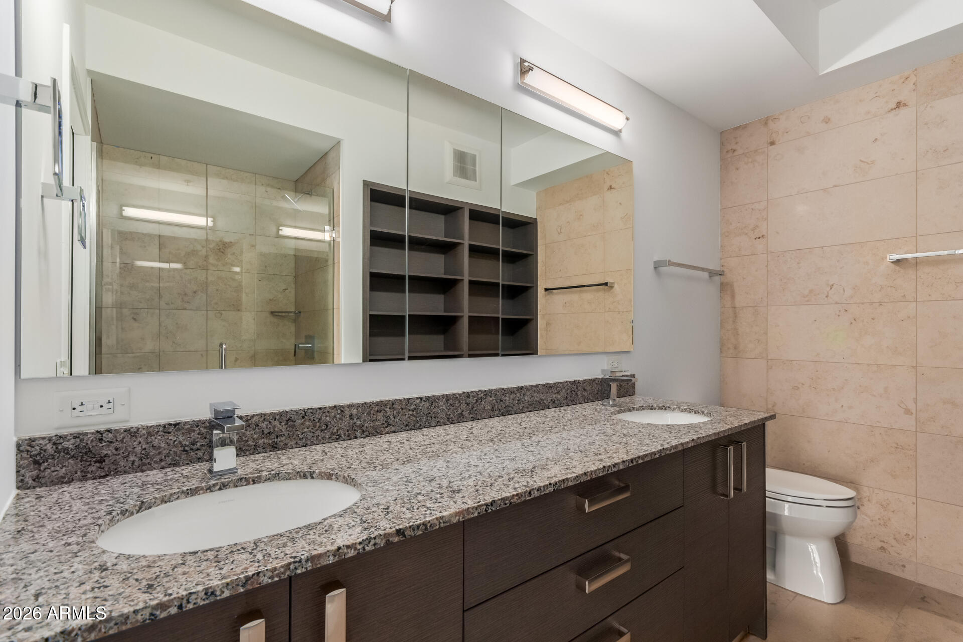 OPTIMA KIERLAND CENTER 7120 CONDOMINIUM 2ND AMD - Residential