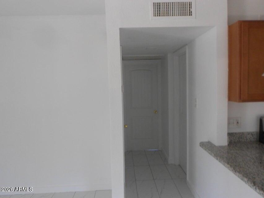 1623 E PINCHOT Avenue